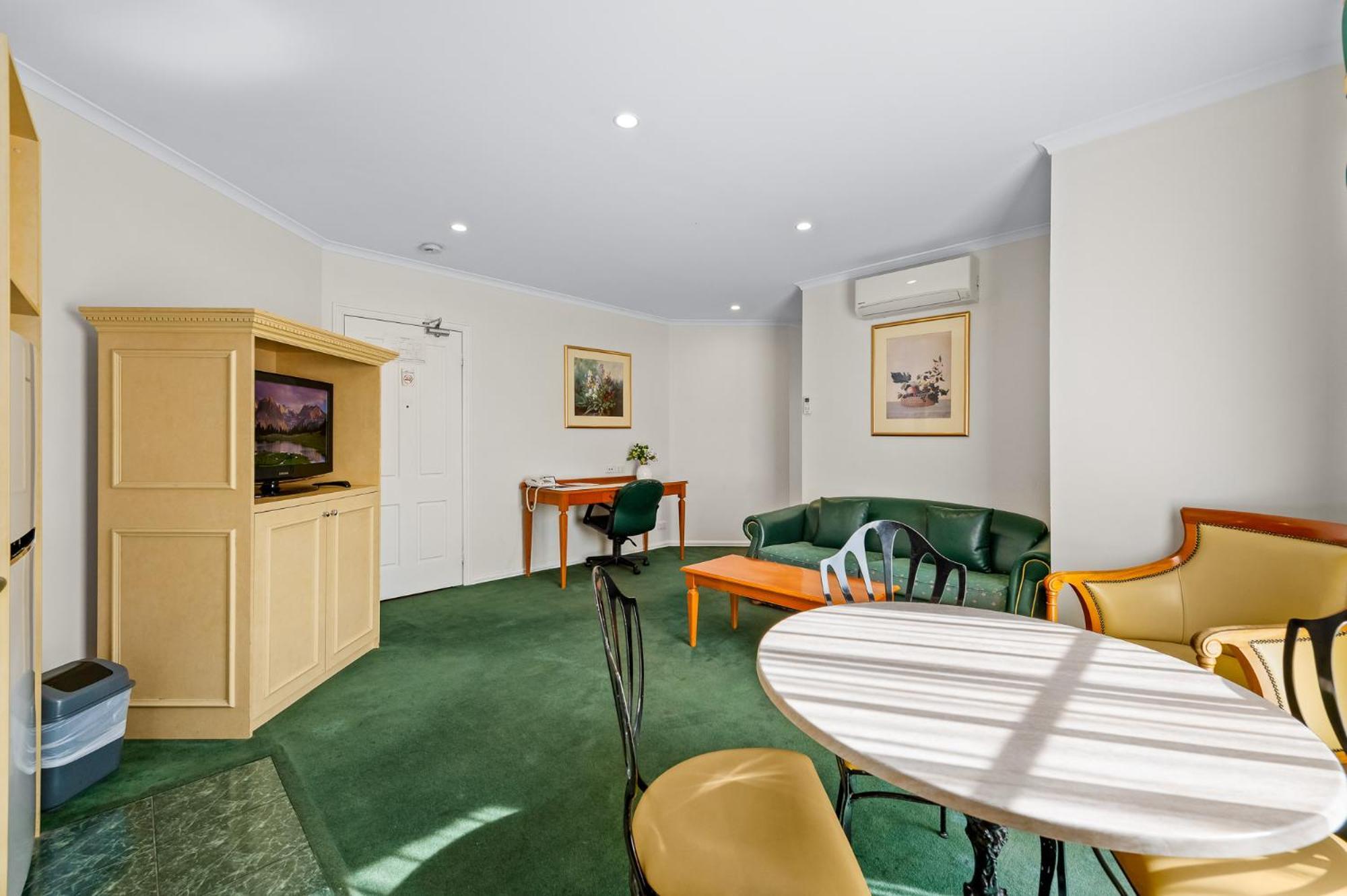 Rowville International Hotel Luaran gambar