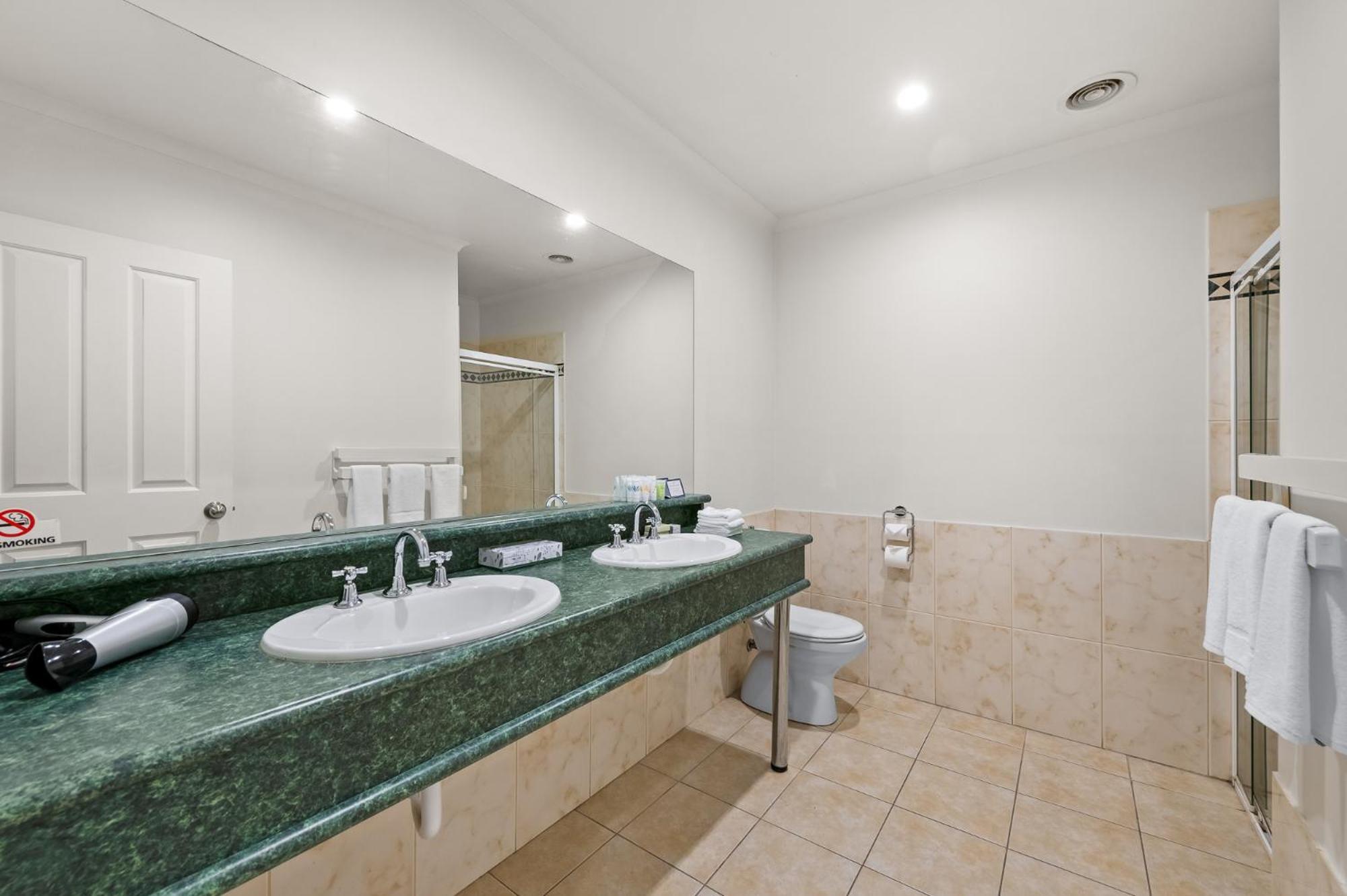 Rowville International Hotel Luaran gambar
