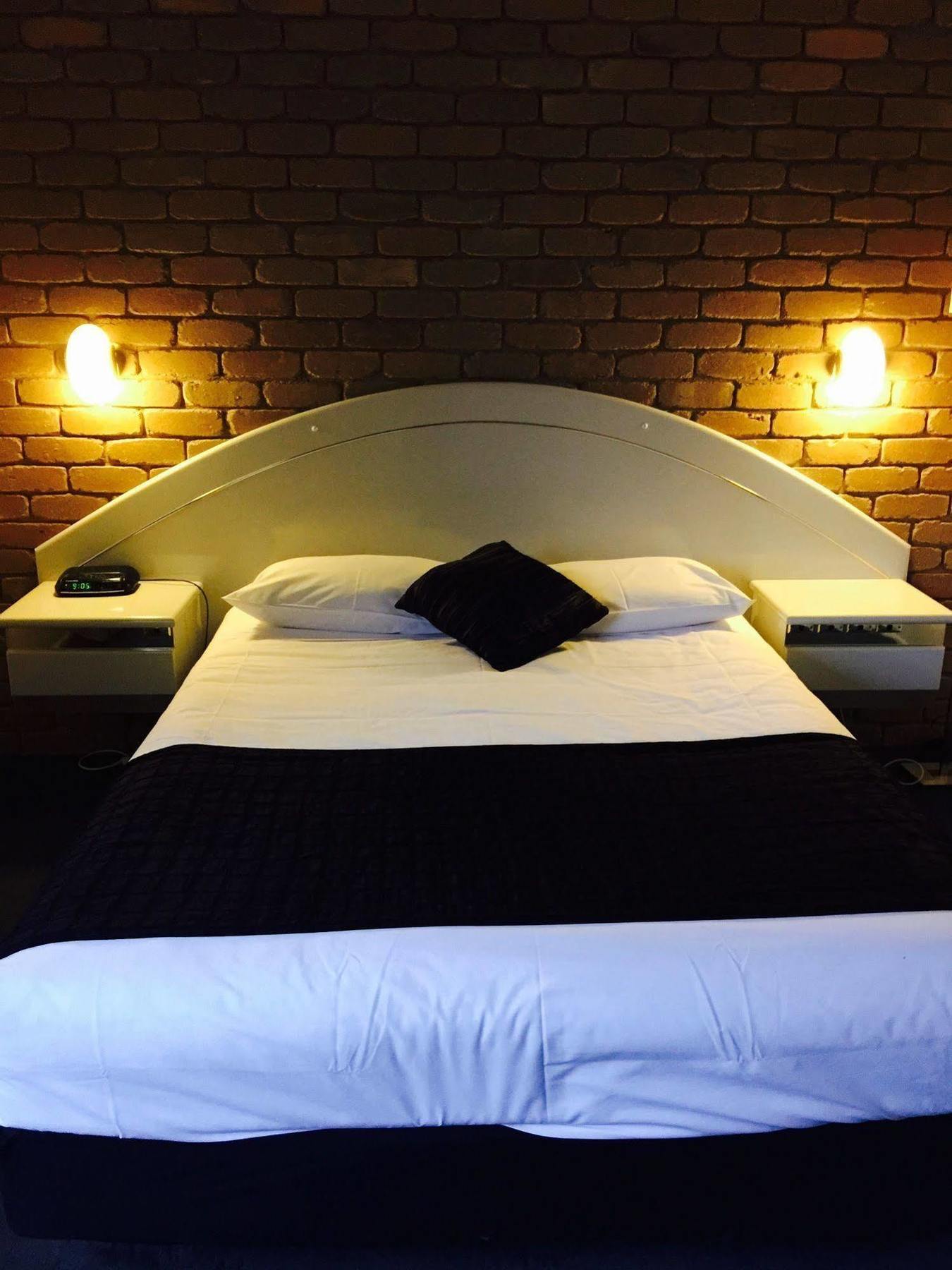 Rowville International Hotel Luaran gambar