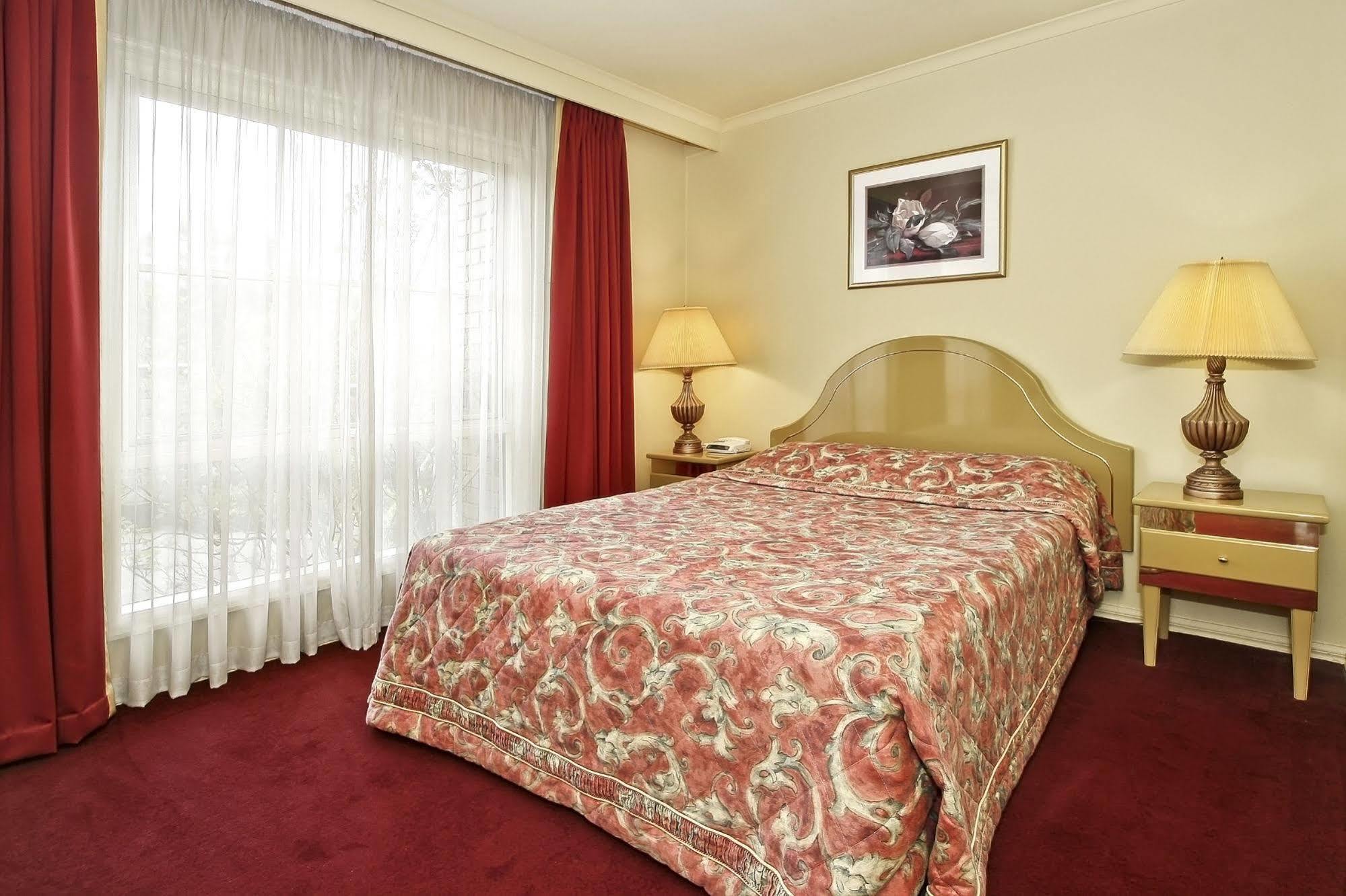Rowville International Hotel Luaran gambar