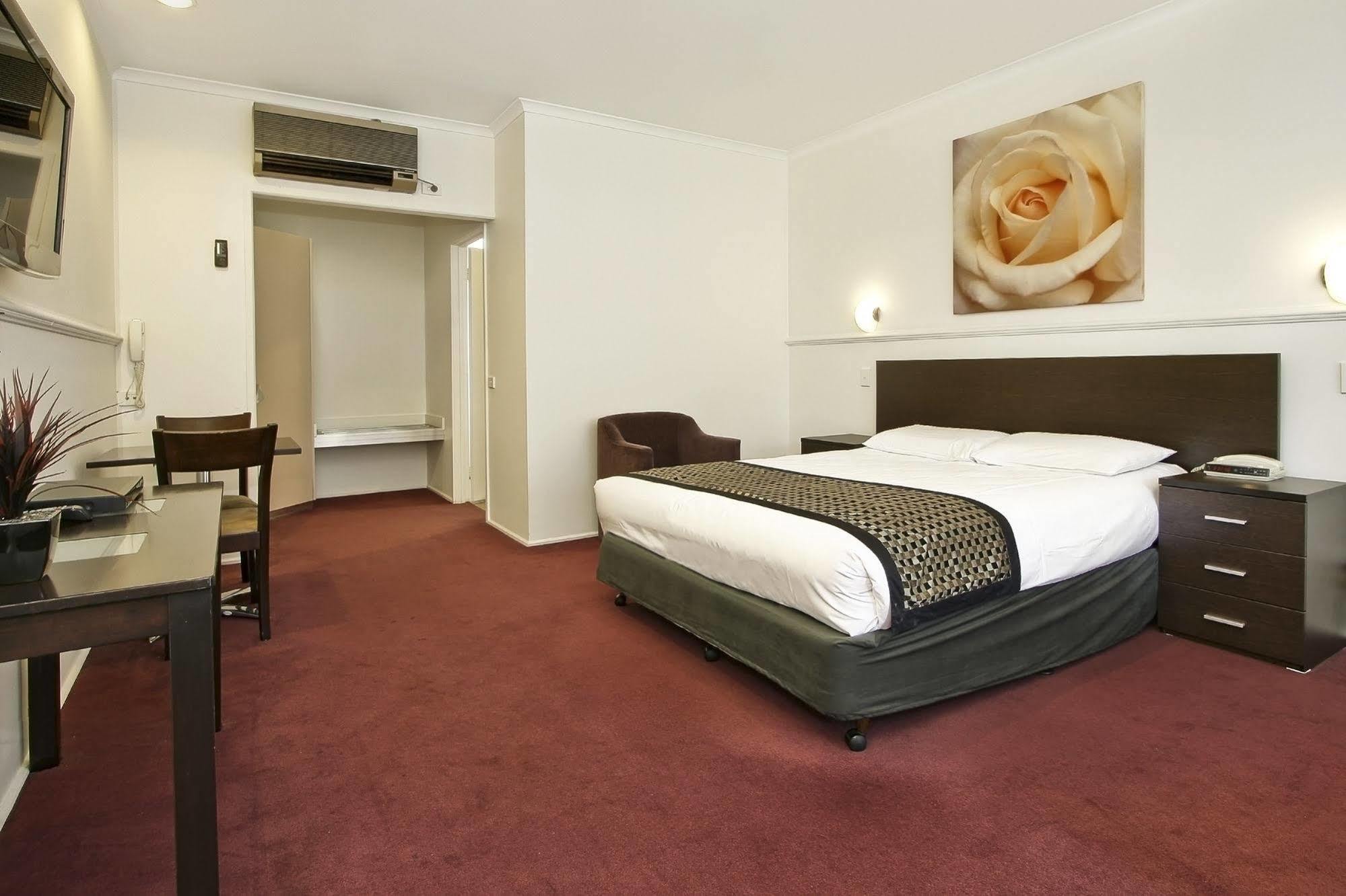 Rowville International Hotel Luaran gambar