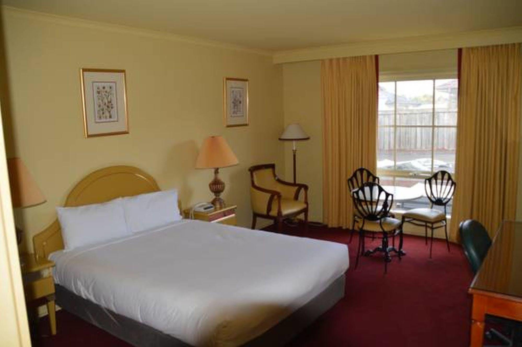Rowville International Hotel Luaran gambar